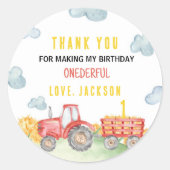 レッドトラクターファーム誕生日パーティーの好意ラベル ラウンドシール (正面)