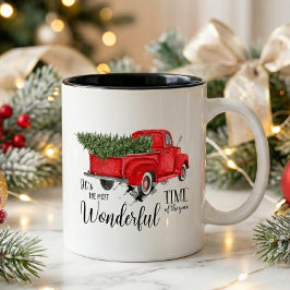 レッドトラックのクリスマス・ウォーターカラーツリーとエレガントなデザイン ツートーンマグカップ