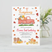 レッドトラック秋誕生日パーティーヘイ離れ、カボチャ 招待状 (スタンド正面)