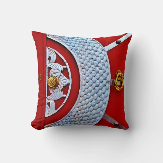 レッドドア クッション (正面)