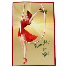 レッドドレスアンドホリーレトロピンナップガールクリスマス ミディアムペーパーバッグ