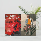 レッドバイク誕生日フォト招待状 招待状 (スタンド正面)