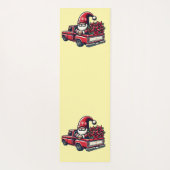 レッドピックアップトラック上のクリスマスポインセチア格言 ヨガマット (裏面)