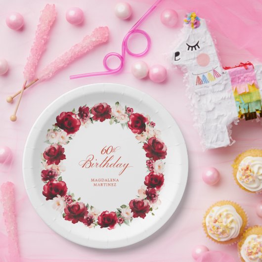 レッドピンクパーソナライズされたフローラ60th誕生日パーティー ペーパープレート (パーティー)