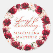 レッドピンクフローラパーソナライズされたスウィート16誕生日 ラウンドシール (正面)