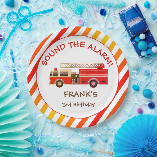 レッドファイアートラックバースデーパーティー紙プレート ペーパープレート (パーティー)