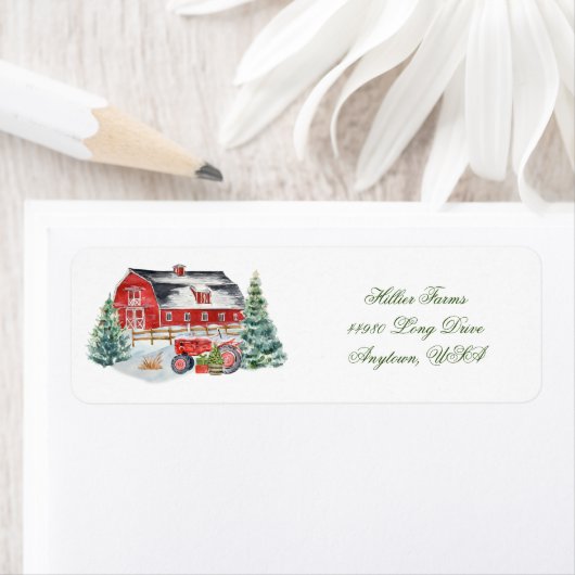 レッドファーム納屋周囲の庭とトラクタラベル ラベル (インサイチュ)