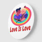 レッドフォントの2人の男性 虹背景 LOVE IS LOVE ラージ壁時計 (傾斜)