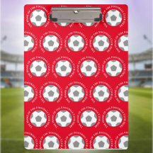 レッドフットボールのコーチのクリップボードにあなたのサッカーチーム