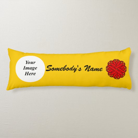 レッドフラワーリボンテンプレートby Kenneth Yoncich ボディピロー (正面)