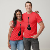レッドブラックポップ・アートのアートエレキギター Tシャツ (ユニセックス)