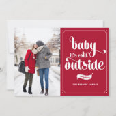 レッドベビー外は寒いスクリプトのクリスマスフォト シーズンカード (正面)