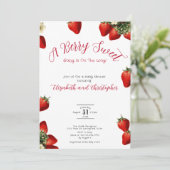 レッドベリースイートストロベリーガールベビーシャワー 招待状 (スタンド正面)