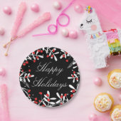 レッドベリー&ホワイト葉ズブラックホリデーパーティー ペーパープレート (パーティー)