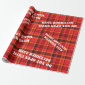 レッドホリデープレイドカスタムステンシルグリーティング ラッピングペーパー (アンロールド)