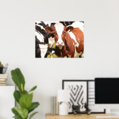 レッドホルスタイン乳牛のクローズアップ顔 ポスター (ホームオフィス)