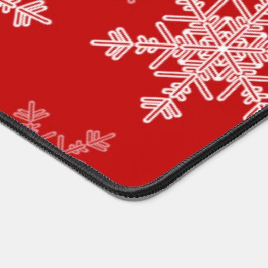 レッドホワイトスノーフレークのミニマリストのクリスマスの名前 デスクマット (コーナー)