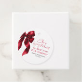 レッドボウ彼女は結び目のブライダルシャワー フェイバータグ (インサイチュ)