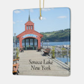レッドボートハウスオンセネカ湖 セラミックオーナメント (左)