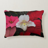 レッドポインセティアアンドレディースリッパーオーキッドホリデー アクセントクッション (正面)