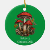 レッドマッシュルームパーソナライズされたのクリスマス飾り セラミックオーナメント (正面)