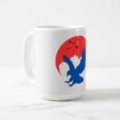 レッドムーンキーチェーン付きブルーイーグルシルエット コーヒーマグカップ (正面左)