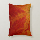 レッドメープルリーフ抽象芸術秋自然撮影 アクセントクッション (正面(垂直))