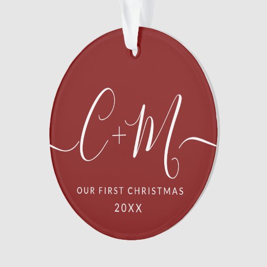 レッドモノグラム私たちの初めてのクリスマスカスタム写真 オーナメント (正面)