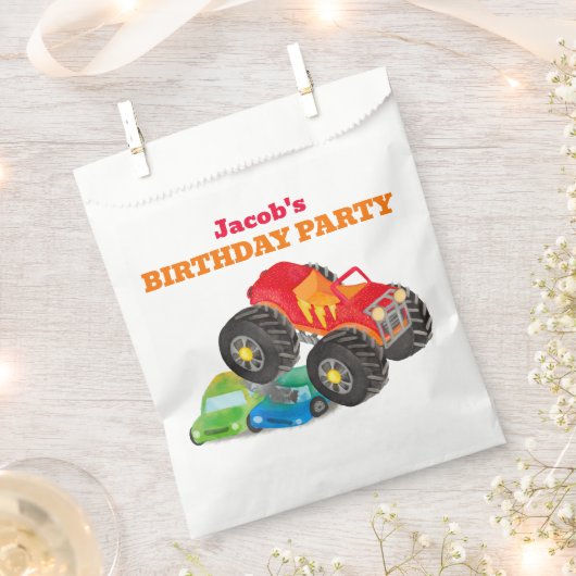 レッドモンスタートラック誕生日パーティー水色 フェイバーバッグ (クリップ留めされた状態)
