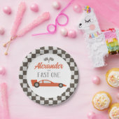 レッドレーシングカーバースデー紙皿 Fast One ペーパープレート (パーティー)
