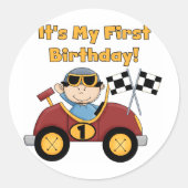 レッドレースカー誕生日Tシャツとギフト ラウンドシール (正面)