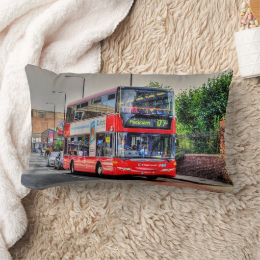 レッドロンドンバス通りシーンアートワークIII ランバークッション (ブランケット)