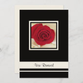 レッドローズオンクリームバラ花びら誓の更新 招待状 (正面/裏面)