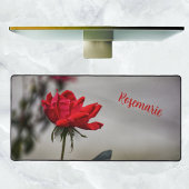 レッドローズビューティフルフォトフローラグレー デスクマット