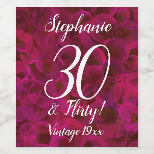 レッドローズ30アンド気のあるそぶりをした誕生日パーソナライズされた ワインラベル (シングルラベル)