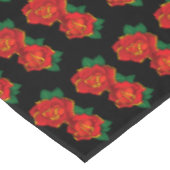 レッドローゼータトゥー テーブルクロス (アングル)