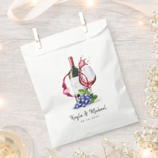 レッドワインスタイルカセションお祝いフュートバッグ フェイバーバッグ (クリップ留めされた状態)