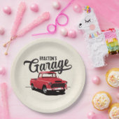 レッドヴィンテージトラック誕生日カスタム紙プレート ペーパープレート (パーティー)
