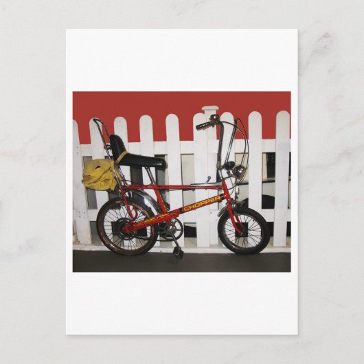 レッドヴィンテージバイクレトロ1970年代チョッパー ポストカード (正面)