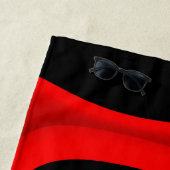 レッド氏へ：抽象芸術ブラック、ホワイト、レッド ビーチタオル (インサイチュ)