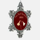 レッド金ゴールドフラワーカップルの初めてのクリスマス スノーフレークピューターオーナメント (左)