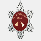 レッド金ゴールドフラワーカップルの初めてのクリスマス スノーフレークピューターオーナメント (右)