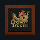 レッド金ゴールドブラックファンタジードラゴン中国のモノグラム ギフトボックス<br><div class="desc">このアイテム中国のに描かれた激し飾い黒竜。赤いアクセントは竜の顎、頭、背骨を強調する。お名前書は以下のはっきりした金ゴールド。</div>