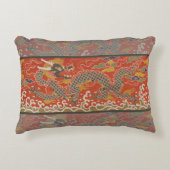 レッド・サテン・ブロケードとクラウド・ドラゴン中国の アクセントクッション (正面)