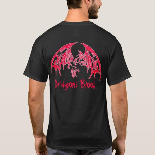 レッド・ドラゴン魔法の生き物Tシャツ Tシャツ (裏面)