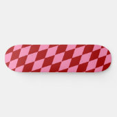 レッド ピンク ハーレクイン チェッカー柄デザイン  スケートボード (横)
