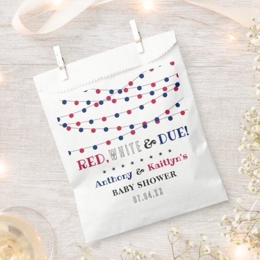 レッド、ホワイト&デュー!7月4日の赤ちゃんシャワー フェイバーバッグ (クリップ留めされた状態)
