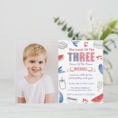 レッド・ホワイト・ブルー・クックアウト 3歳の誕生日パーティーの写真 招待状 (スタンド正面)