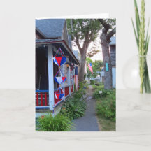 レッド、ホワイト、ブルー – マーサのブドウ園