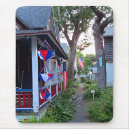 レッド、ホワイト、ブルー – マーサのブドウ園 マウスパッド